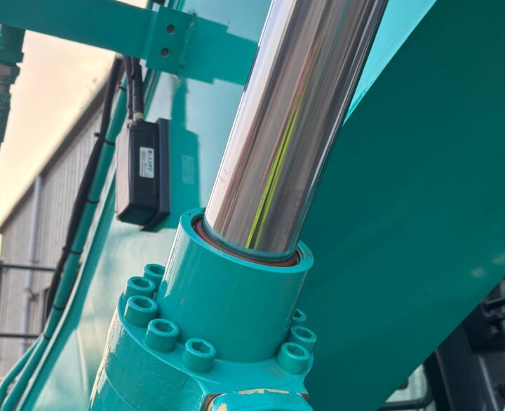 Kobelco SK130LC-11 - Crawler Excavators
