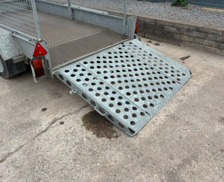 IFOR Williams Trailer - Miscellaneous