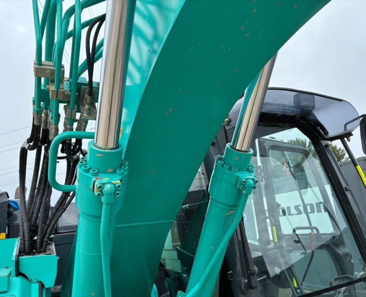 Kobelco SK140SRLC-5 - Crawler Excavators