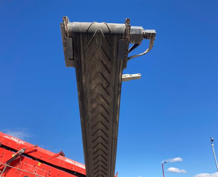 Finlay 694+ 3 Deck - Used Screeners