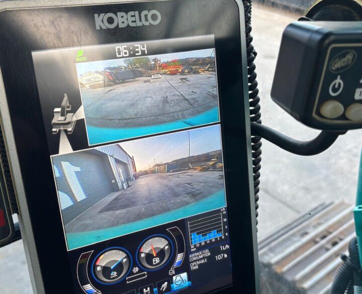 Kobelco SK130LC-11 - Crawler Excavators
