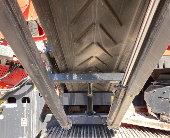 Finlay 694+ 3 Deck - Used Screeners