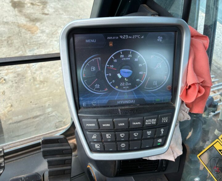 Hyundai HX330 - Crawler Excavators