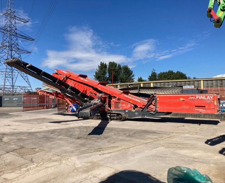 Finlay 694+ 3 Deck - Used Screeners