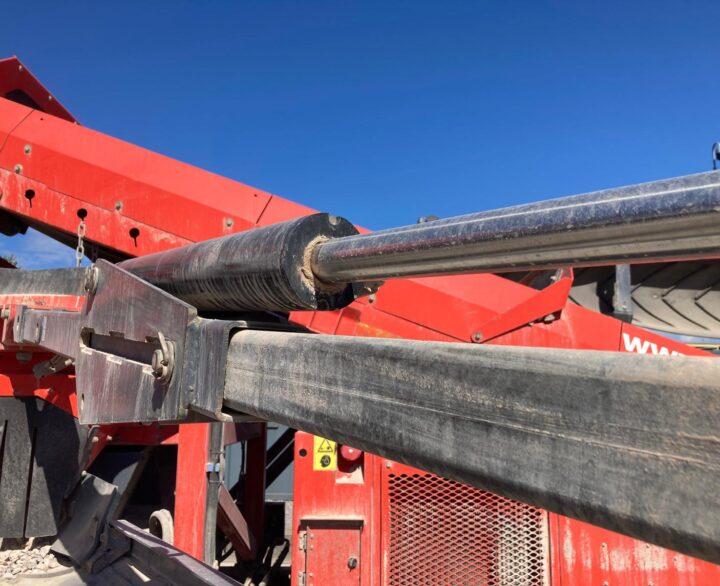 Finlay 694+ 3 Deck - Used Screeners