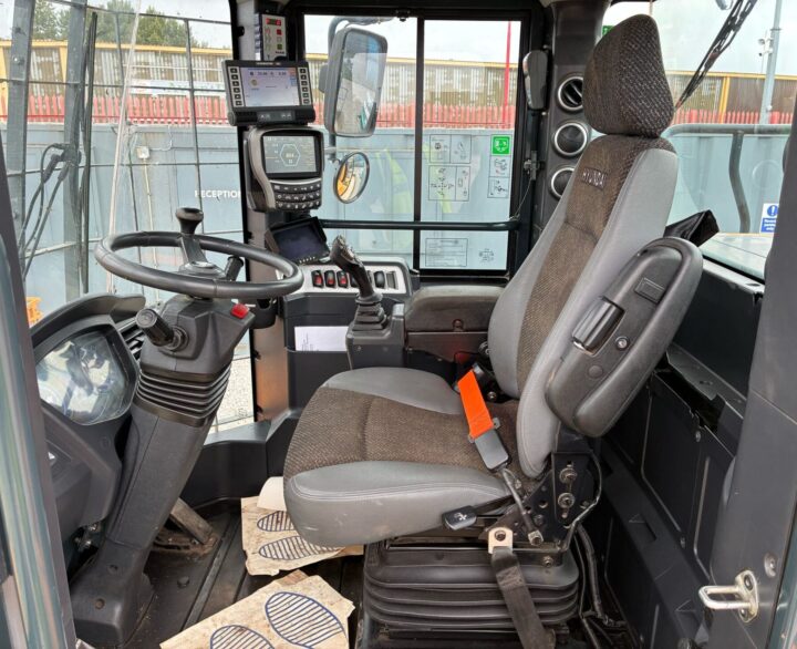 Hyundai HL960HDXT - Used Wheel Loaders