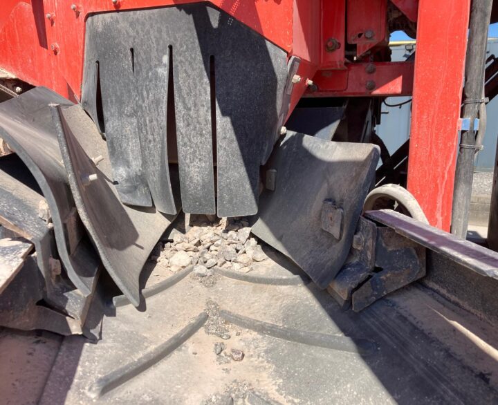 Finlay 694+ 3 Deck - Used Screeners