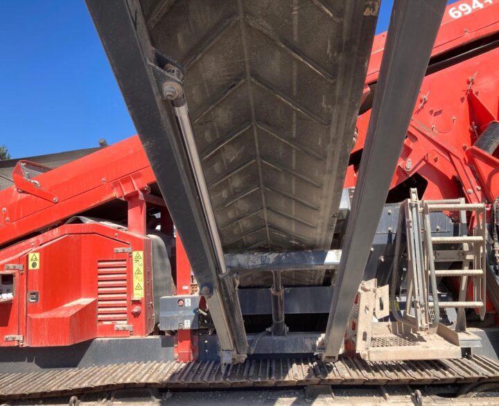 Finlay 694+ 3 Deck - Used Screeners