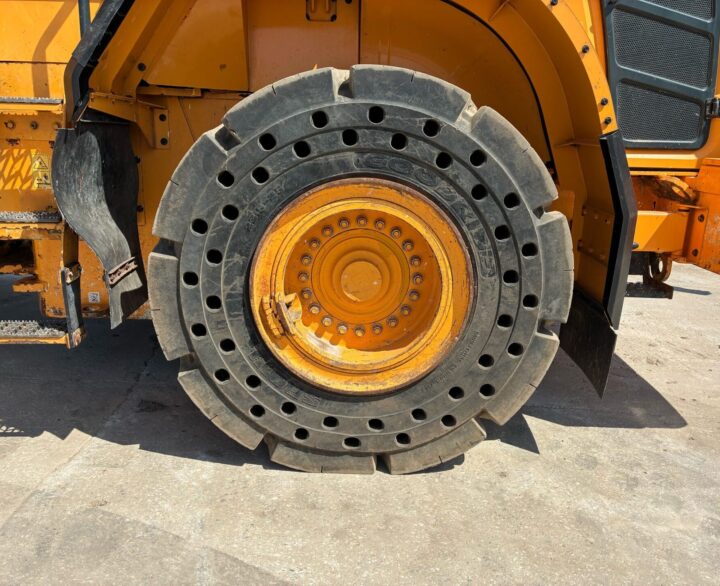 Hyundai HL960HDXT - Used Wheel Loaders