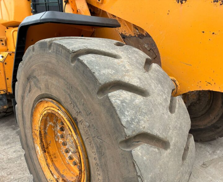 Hyundai HL960HDXT - Used Wheel Loaders