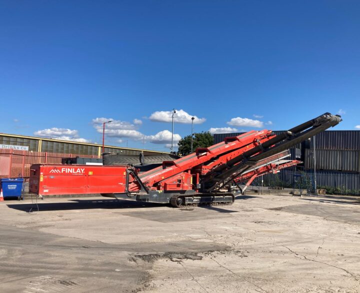 Finlay 694+ 3 Deck - Used Screeners