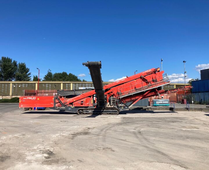 Finlay 694+ 3 Deck - Used Screeners