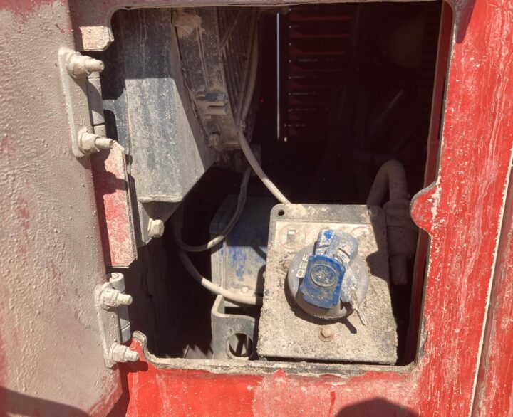 Finlay 694+ 3 Deck - Used Screeners