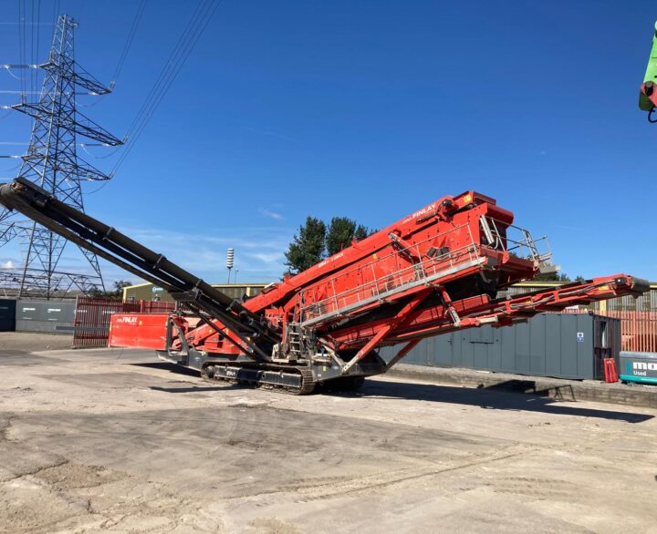 Finlay 694+ 3 Deck - Used Screeners
