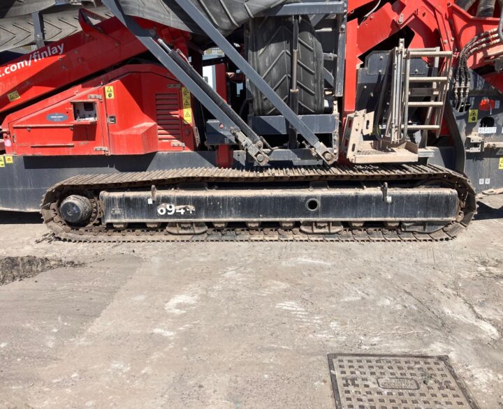 Finlay 694+ 3 Deck - Used Screeners