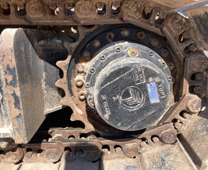Finlay 694+ 3 Deck - Used Screeners