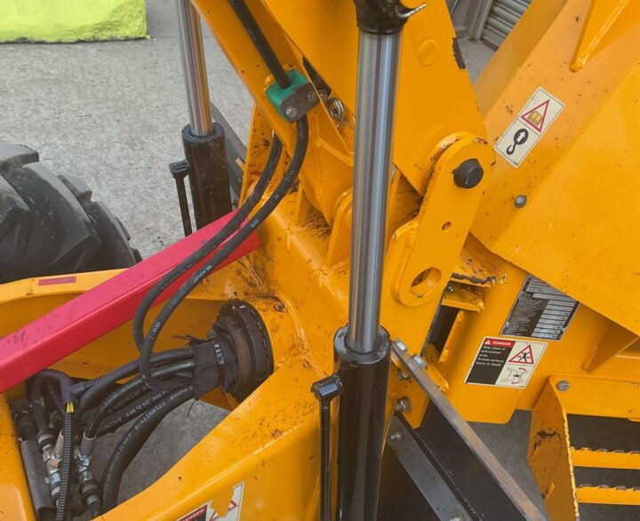 Thwaites 1T Hi Tip - Dumpers
