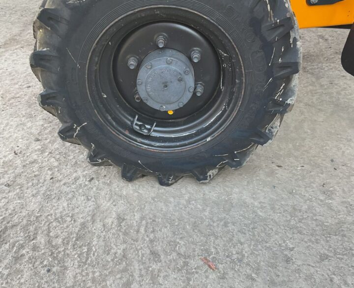 Thwaites 2T Swivel - Dumpers