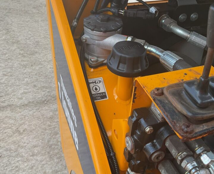 Thwaites 1T Hi Tip - Dumpers