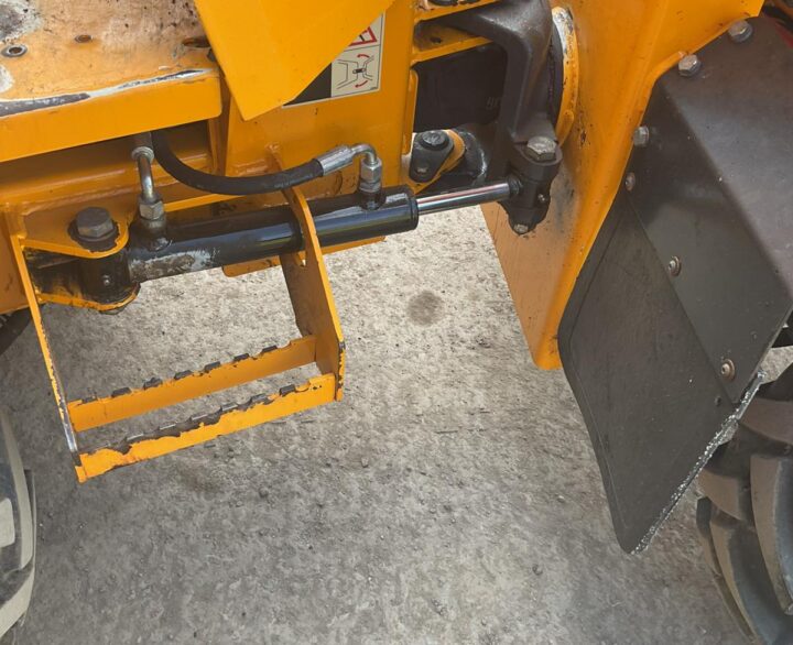 Thwaites 1T Hi Tip - Dumpers