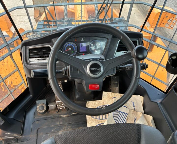 Hyundai HL960HDXT - Used Wheel Loaders