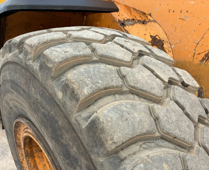Hyundai HL960HDXT - Used Wheel Loaders