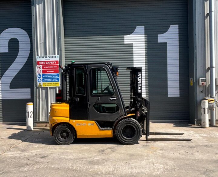 Hyundai 30D-9E - Telehandlers