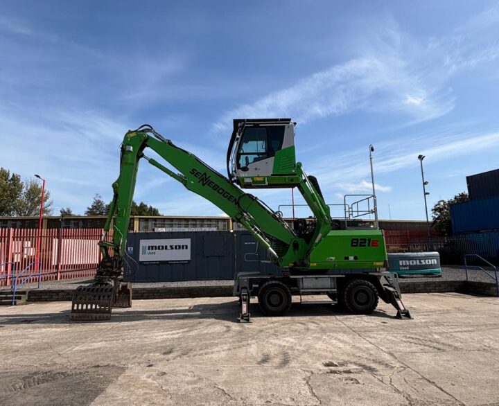 Sennebogen 821E - Material Handlers