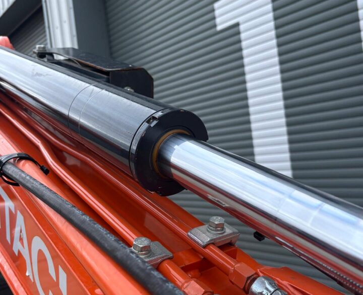 Hitachi ZX55U-6 CLR - Mini Excavators