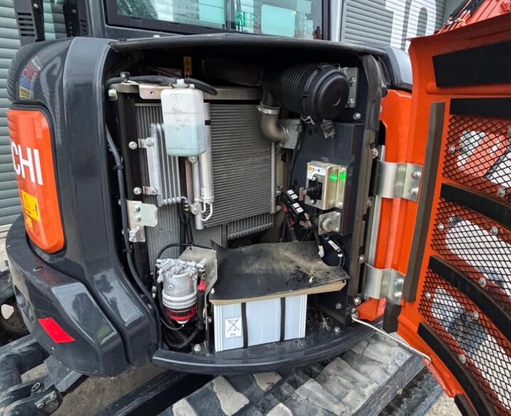 Hitachi ZX55U-6 CLR - Mini Excavators