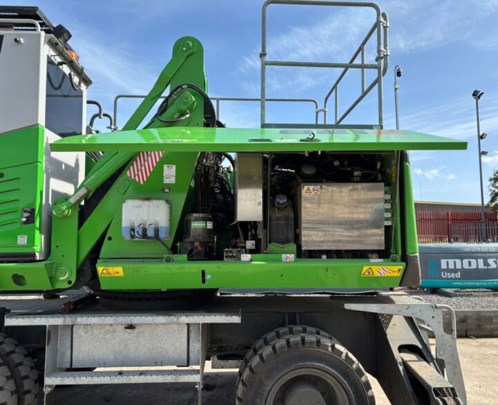 Sennebogen 821E - Material Handlers