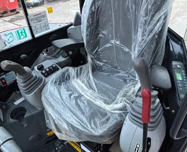 Hitachi ZX55U-6 CLR - Mini Excavators