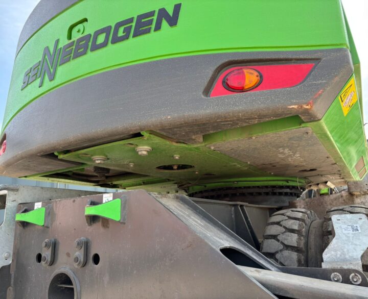 Sennebogen 821E - Material Handlers