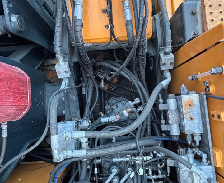 Hyundai HX140LCD High Rise Cab - Crawler Excavators