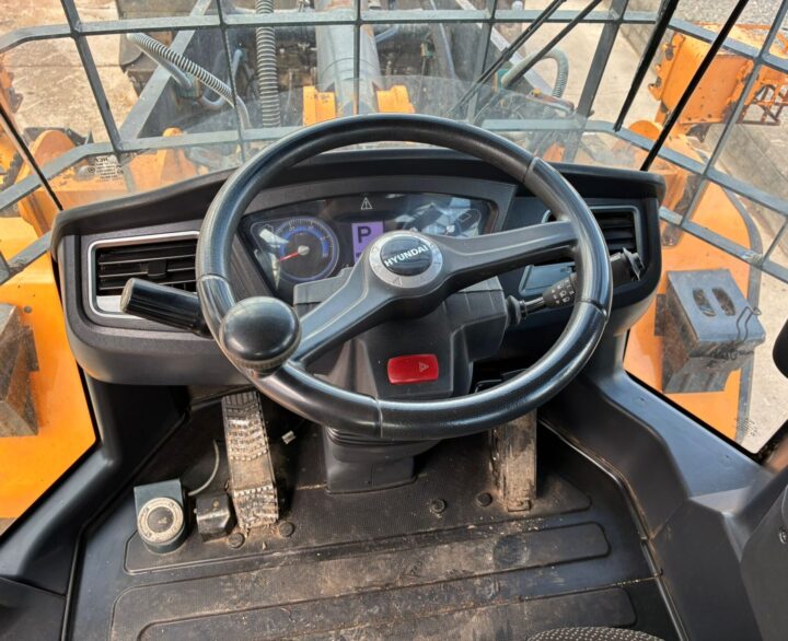 Hyundai HL960AHDXT - Used Wheel Loaders