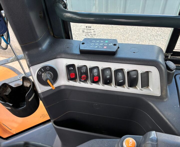 Hyundai HL960AHDXT - Used Wheel Loaders