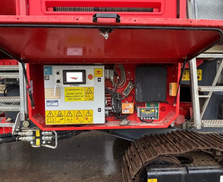 Finlay J-1170 AS - Used Crushers