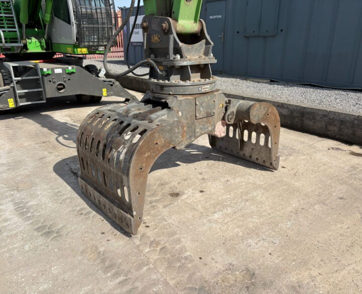 Sennebogen 821E - Material Handlers