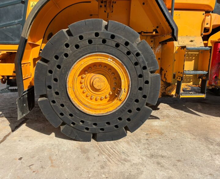 Hyundai HL960AHDXT - Used Wheel Loaders