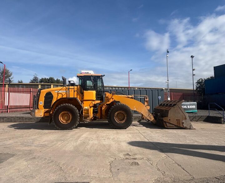 Hyundai HL960HDXT - Used Wheel Loaders