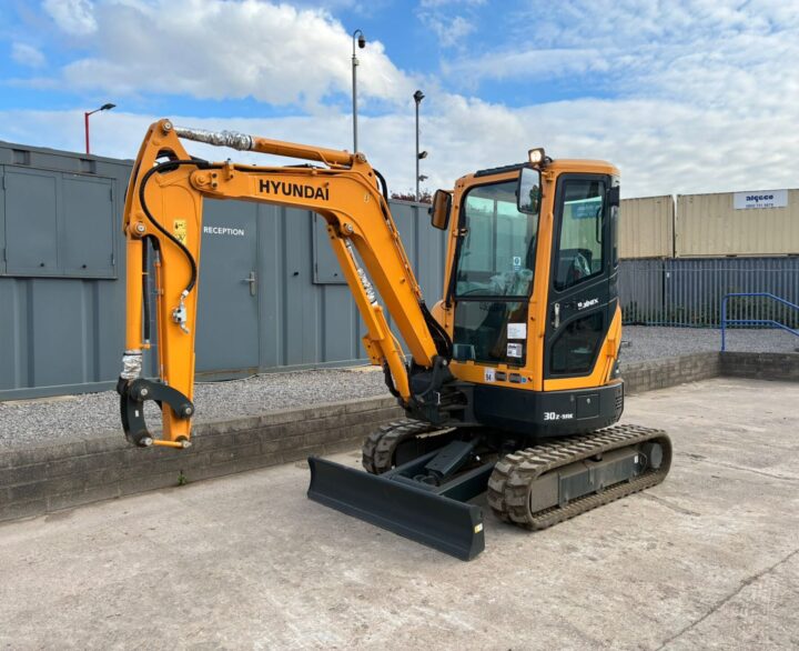 Hyundai R30Z-9AK - Mini Excavators