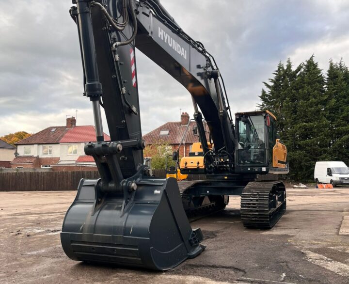 Hyundai HX520AL - Crawler Excavators