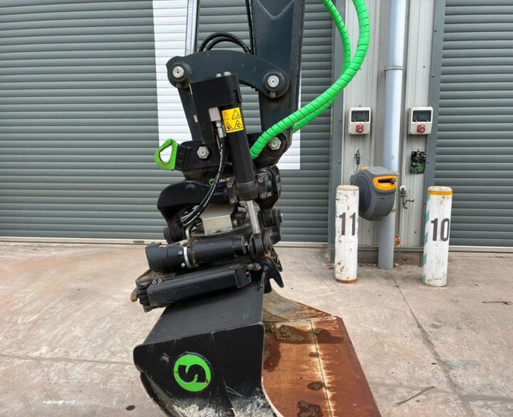 Hyundai HW65AH Ex Demo - Wheeled Excavators
