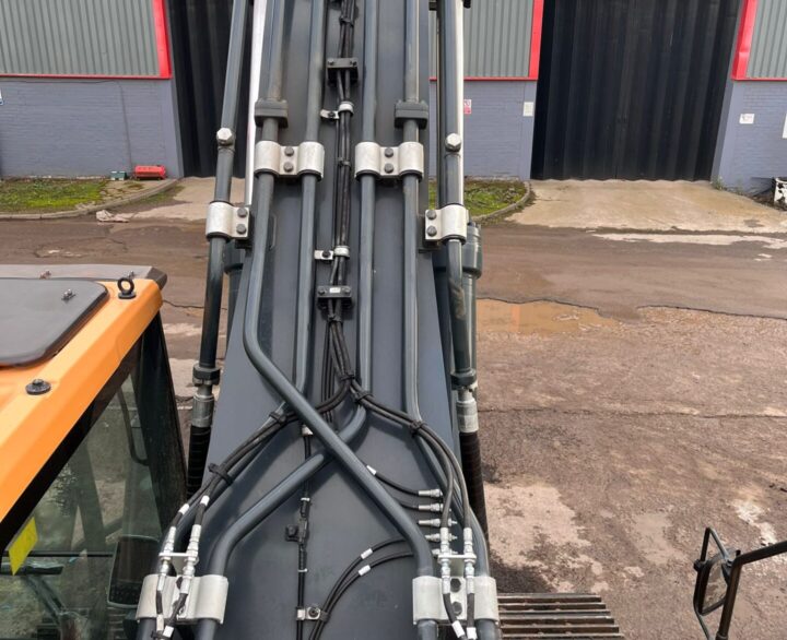 Hyundai HX520AL - Crawler Excavators