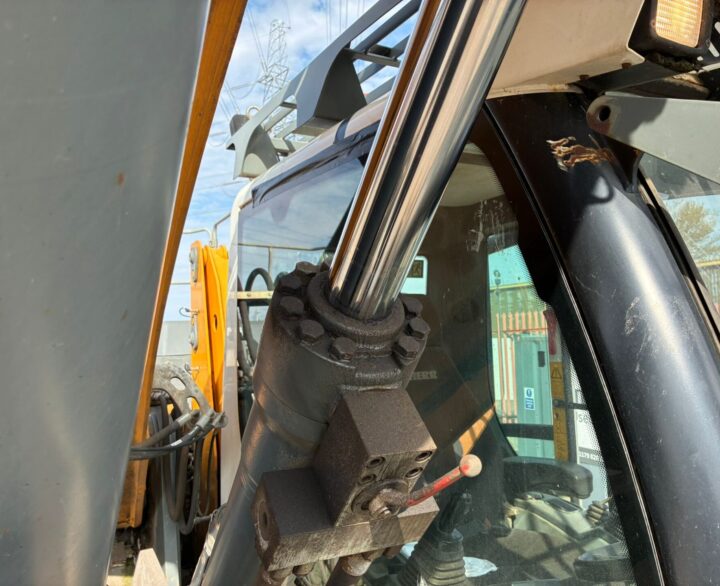 Liebherr LH40M - Material Handlers
