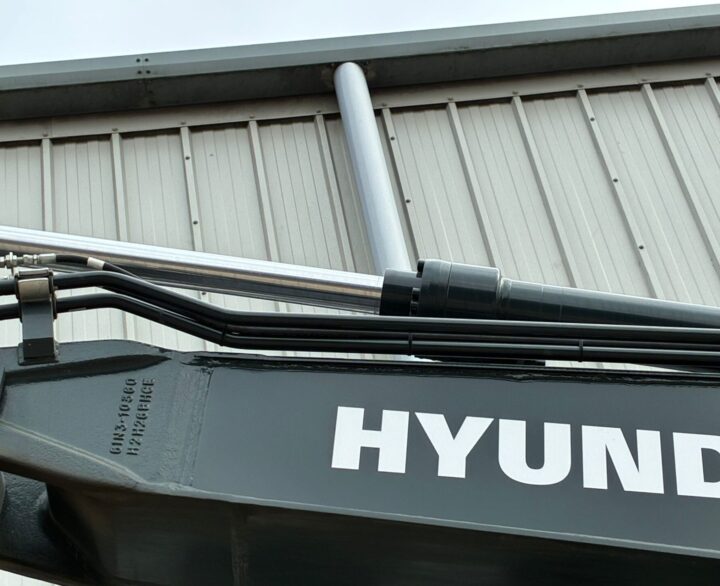 Hyundai HX130ALCR - Crawler Excavators