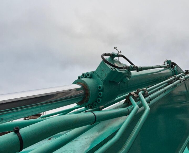 Kobelco SK210HLC-10 Hybrid - Crawler Excavators