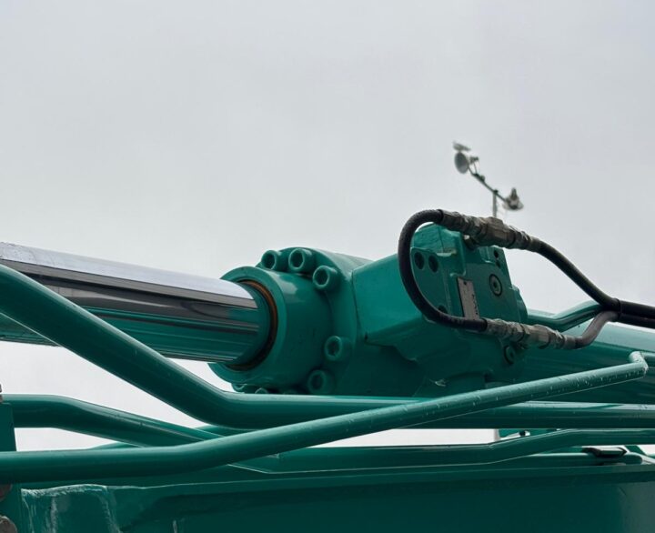 Kobelco SK130 LC-11 - Crawler Excavators