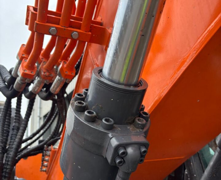 Doosan DX140LCR - Crawler Excavators