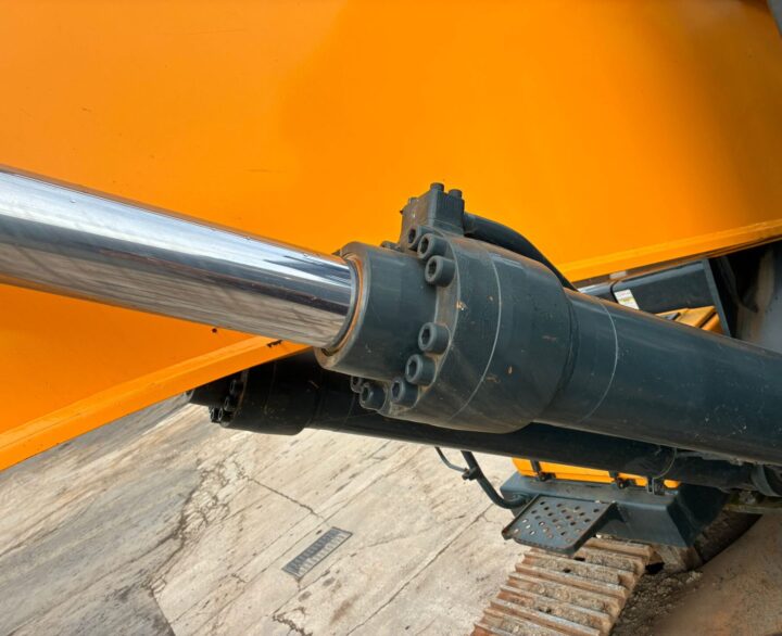 Hyundai HX380 - Crawler Excavators